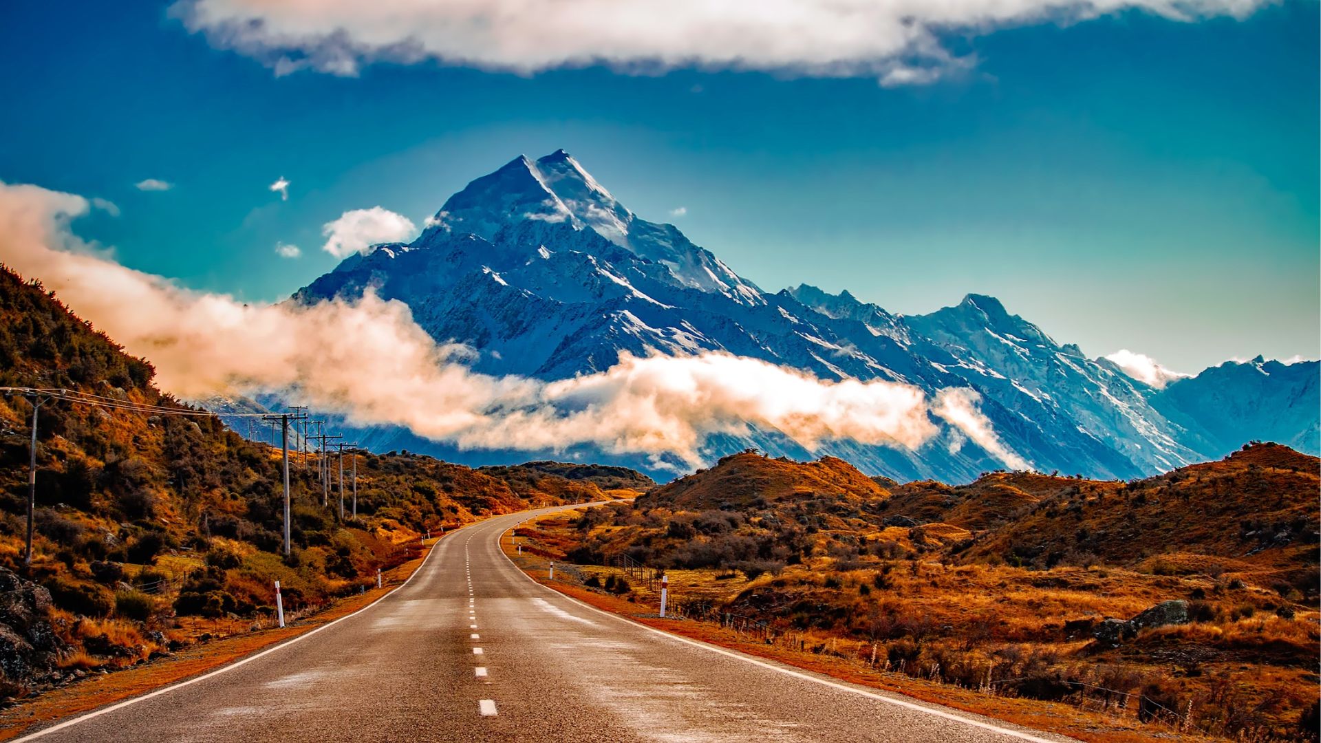 New Zealand highways with view of the alps