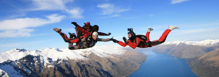 Sky diving