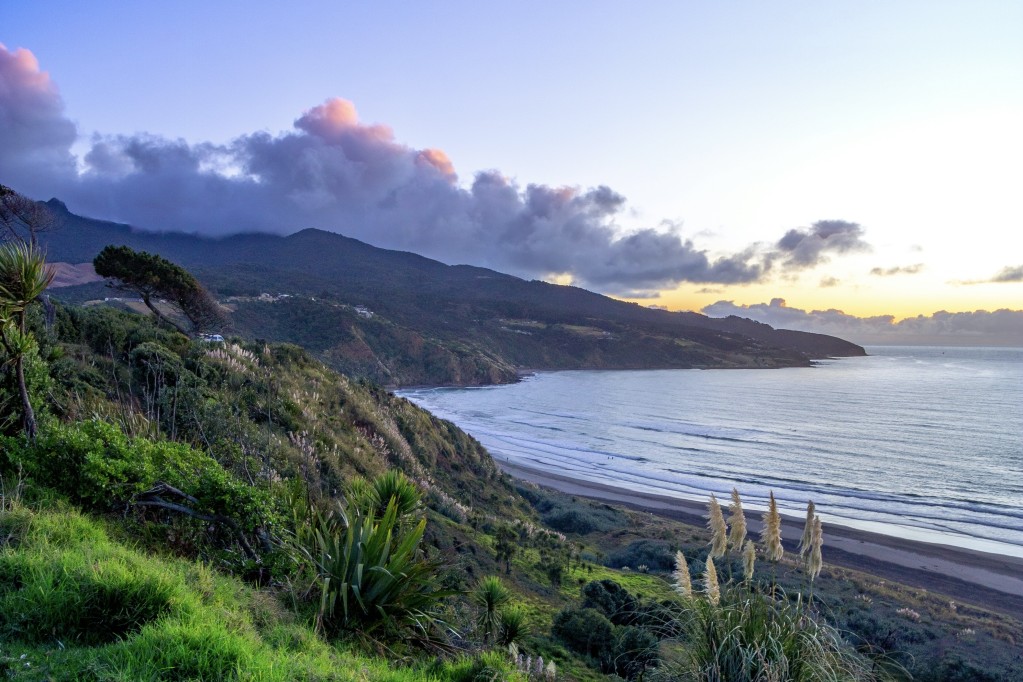 Ngarunui Beach, Raglan