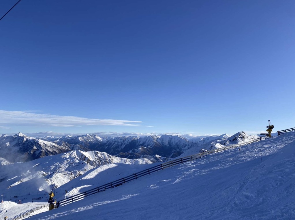 snow queenstown mountain