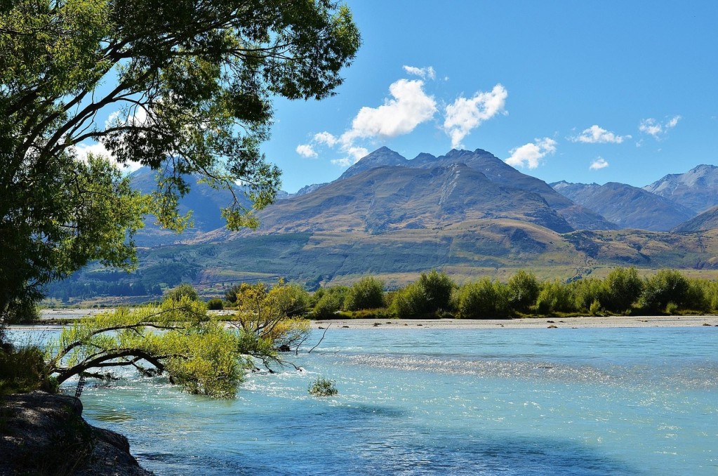 lake wakatipu