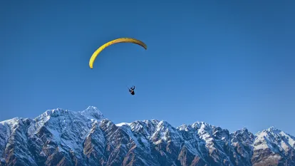 Skydiving in winter