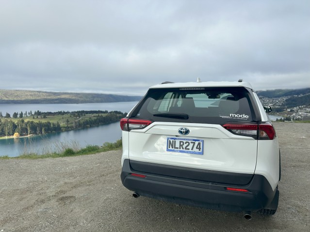 suv hybrid back
