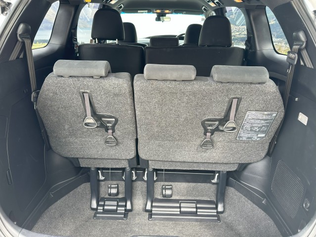 previa boot seats up