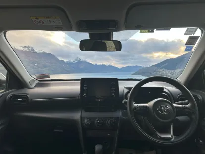 suv compact front window