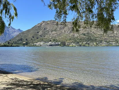 lake wakatipu